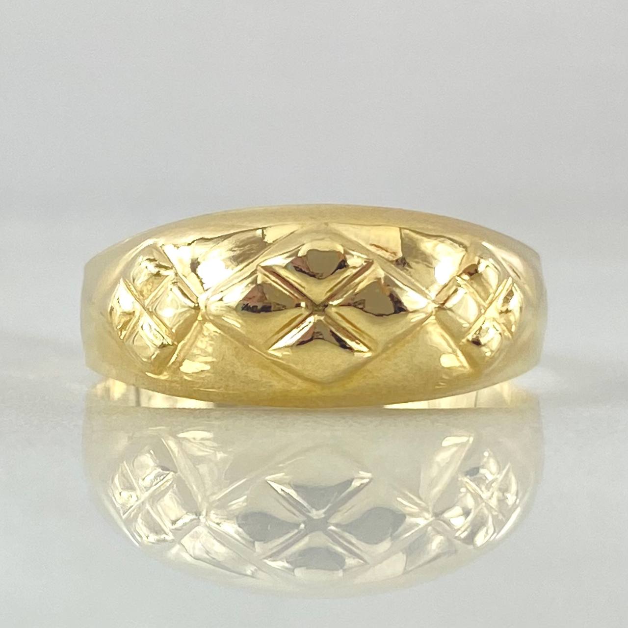 Rhombus Ring 1.1gr / Size 7 / 18K Gold -