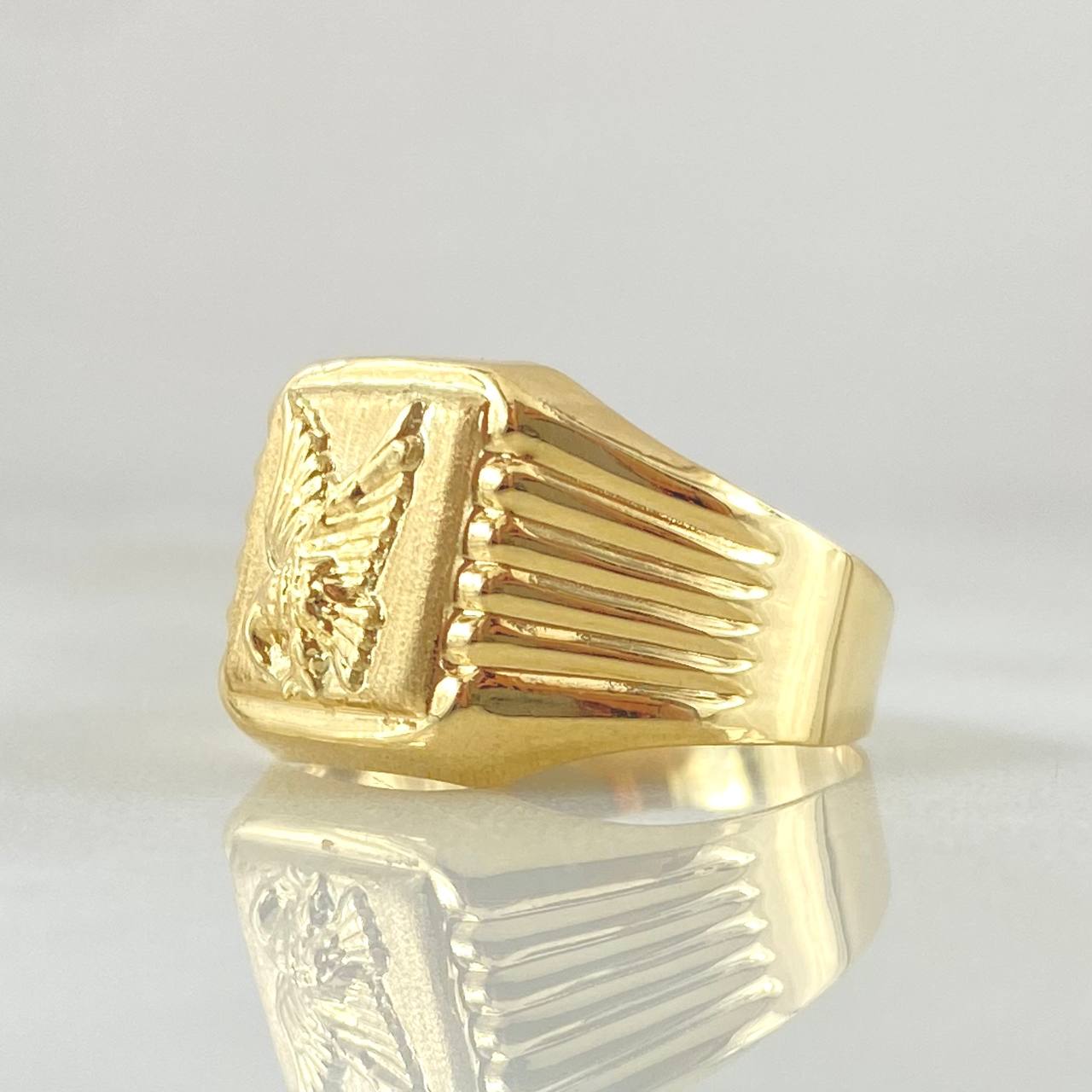 Eagle Signet Ring 1.85gr / Size 8 3/4 / 18K Yellow Gold