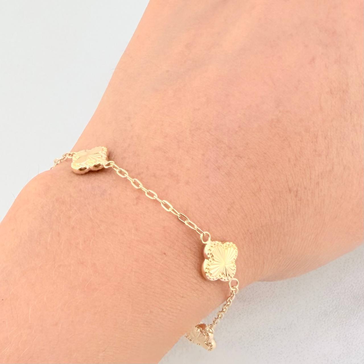 Pulso Aro Seguido Trébol Diamantado 2.9g / 7 1/4 in / 1.65mm Oro Amarillo 18K