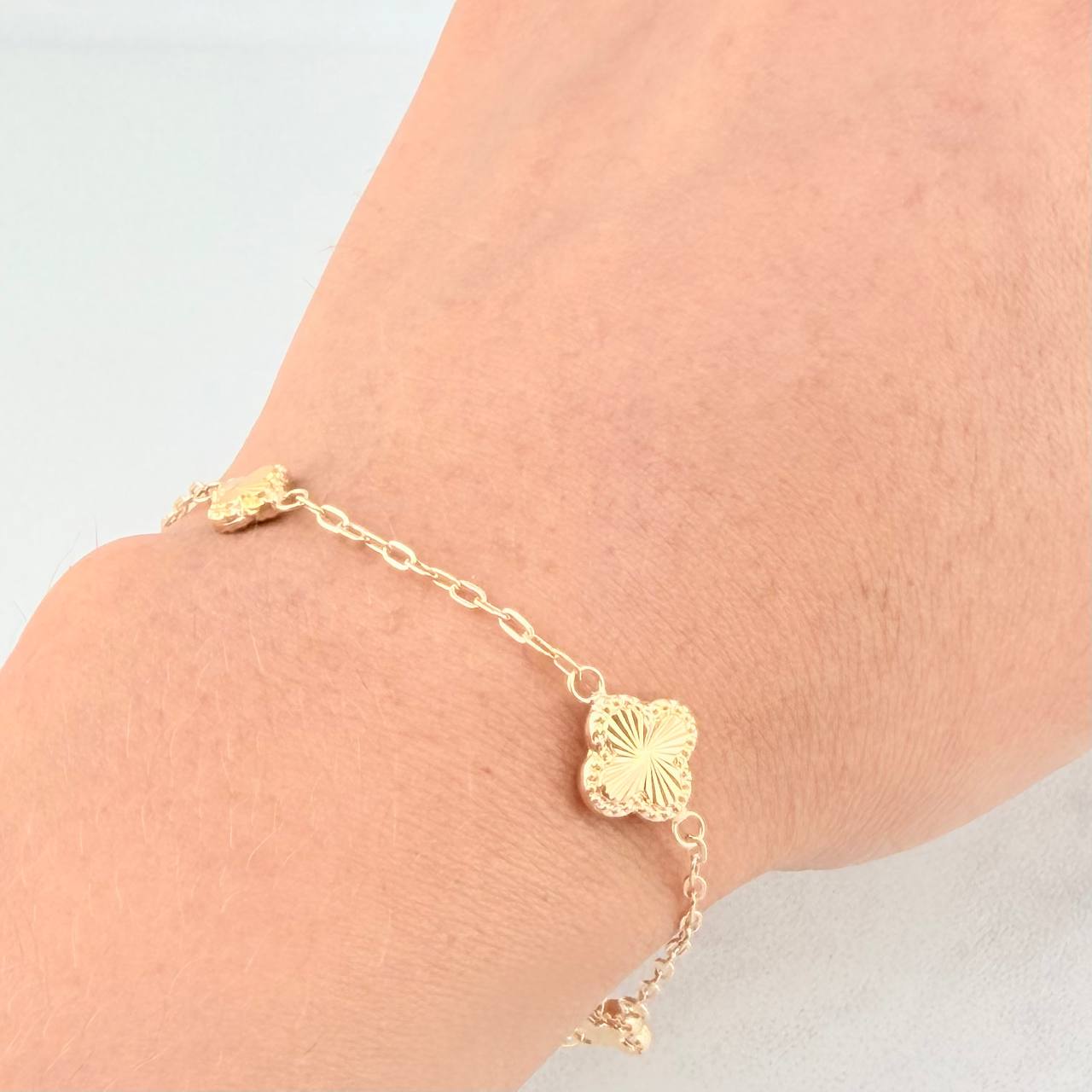Classic Link Bracelet Clover Diamond Cut 2.4g / 7 1/4 in / 1.65mm 18K Yellow Gold