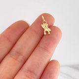 Pendant Bear Hand Up 0.35g / 3/4 in 18K Yellow Gold