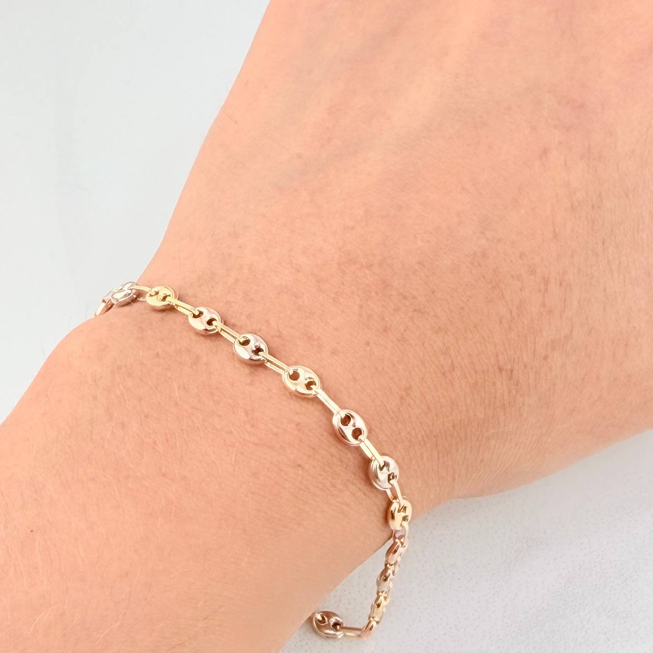 Bracelet GC 2.75g / 8 in / 4.15mm Three Golds 18K
