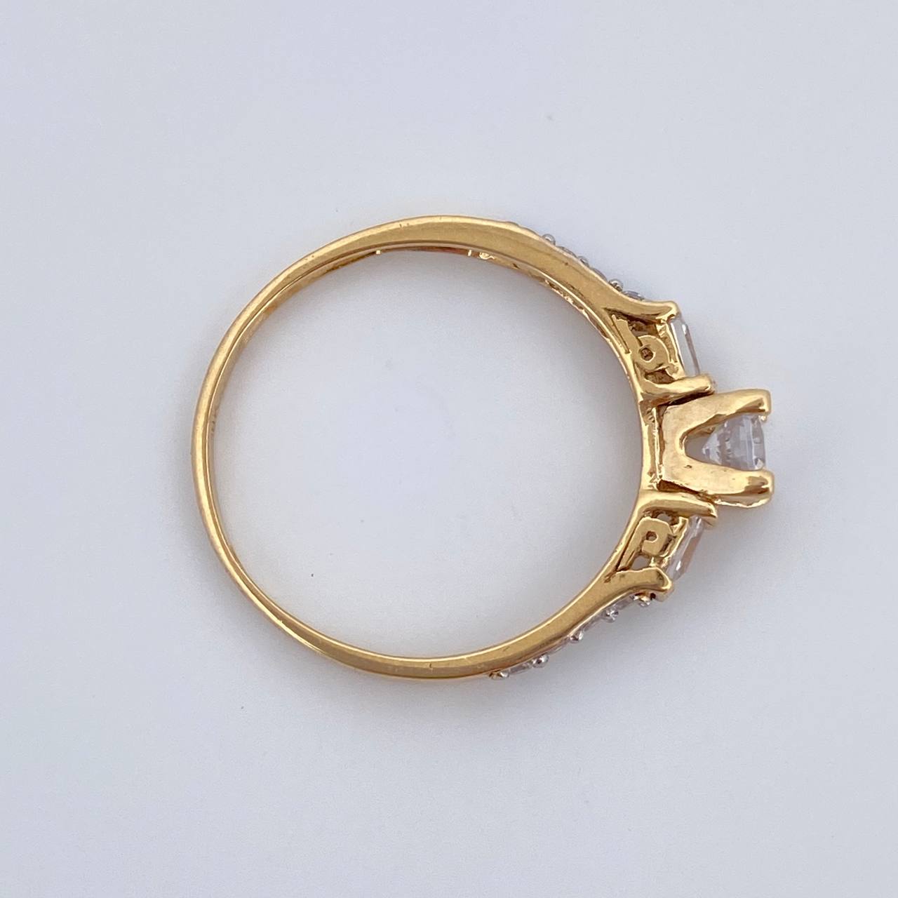 Anillo Solitario Trio 2.1gr / T7 / Oro 18K &