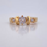 Solitaire Ring 3.1gr / Size 7 1/4 / 18K Gold &