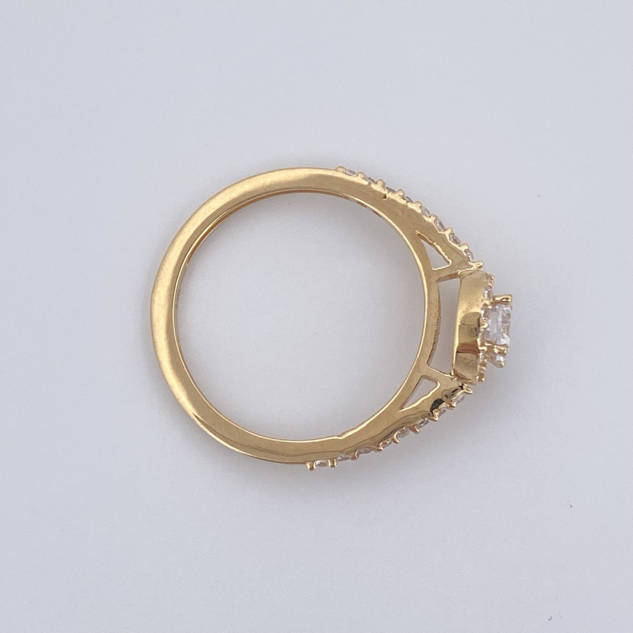 Churumbela Ring 2.35gr / Size 6 3/4 / 18K Gold &