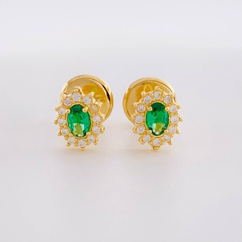 Stud Earrings Halo Oval 0.75 g / in / 6 mm 18K Yellow Gold
