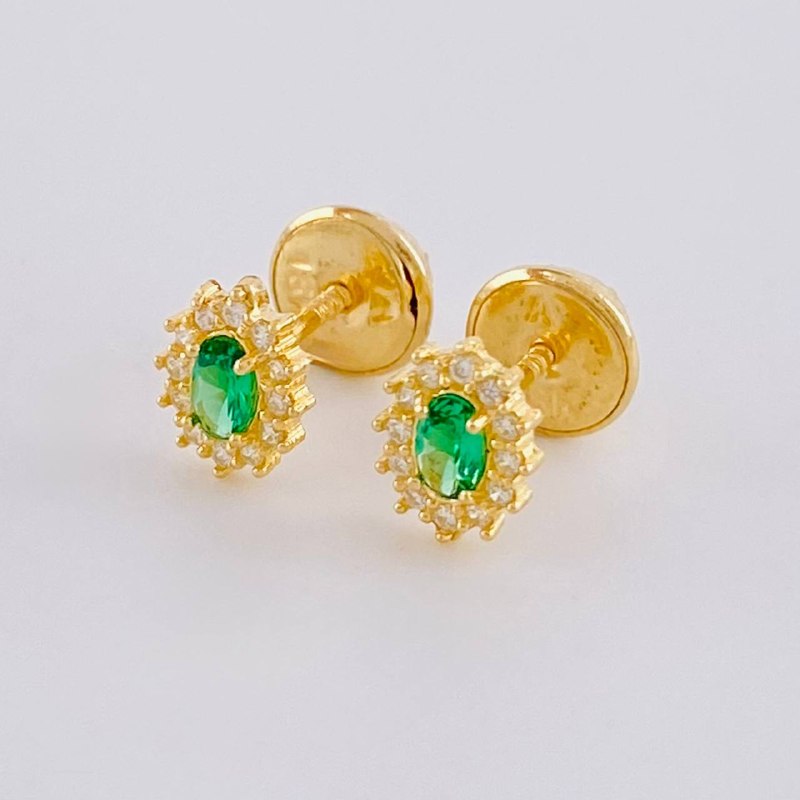 Stud Earrings Halo Oval 0.7 g / in / 6 mm Yellow Gold 18K
