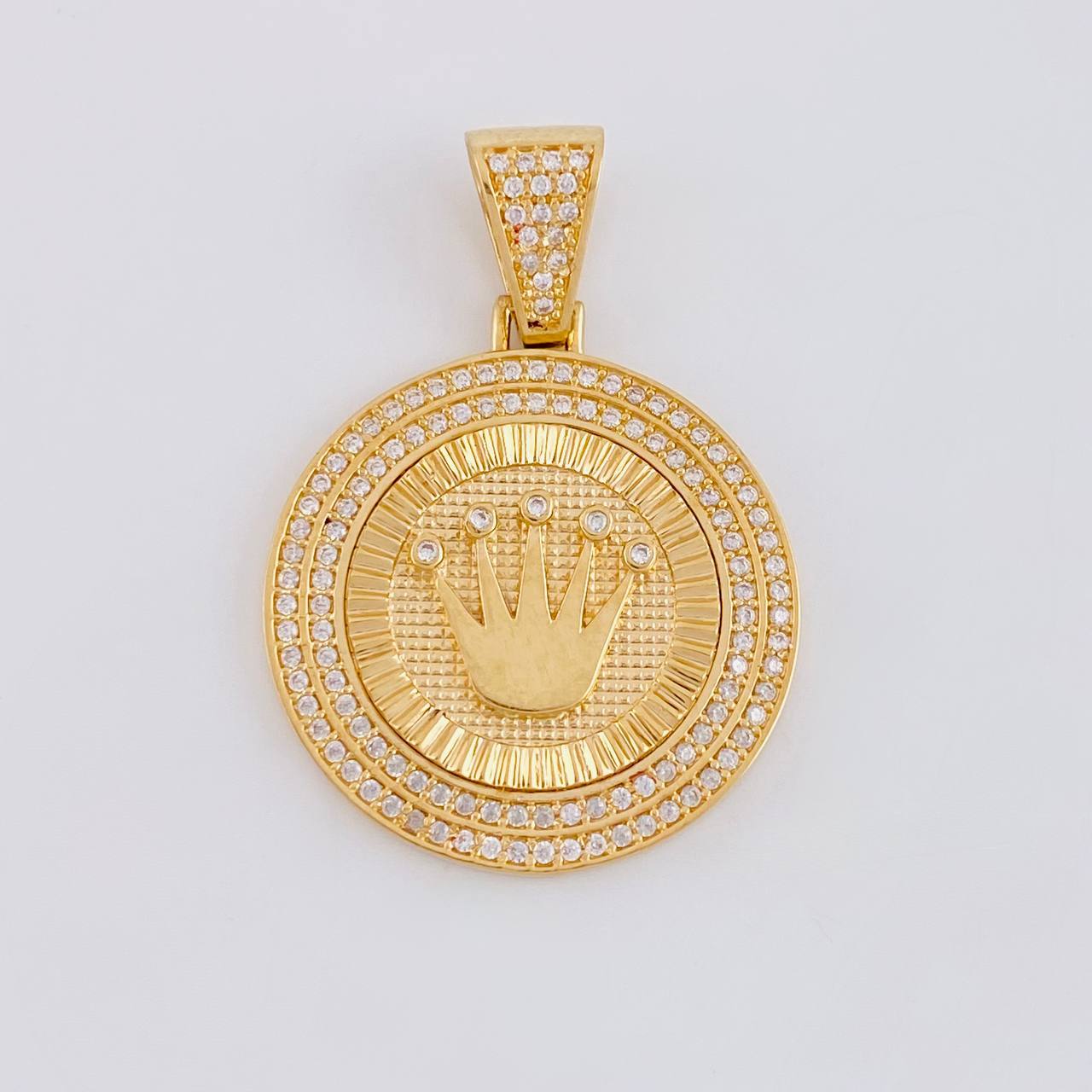 Dije Corona Poder 10.4 g / 1 1/2 in Oro Amarillo 18K