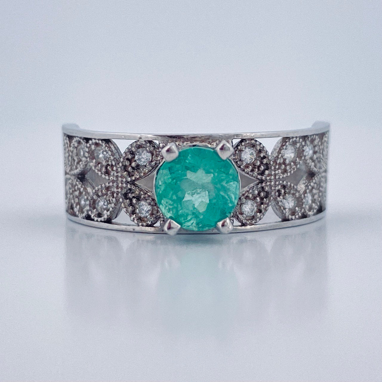Green Lace Ring 2.75gr / Size 8 1/4 / 950 Sterling Silver+