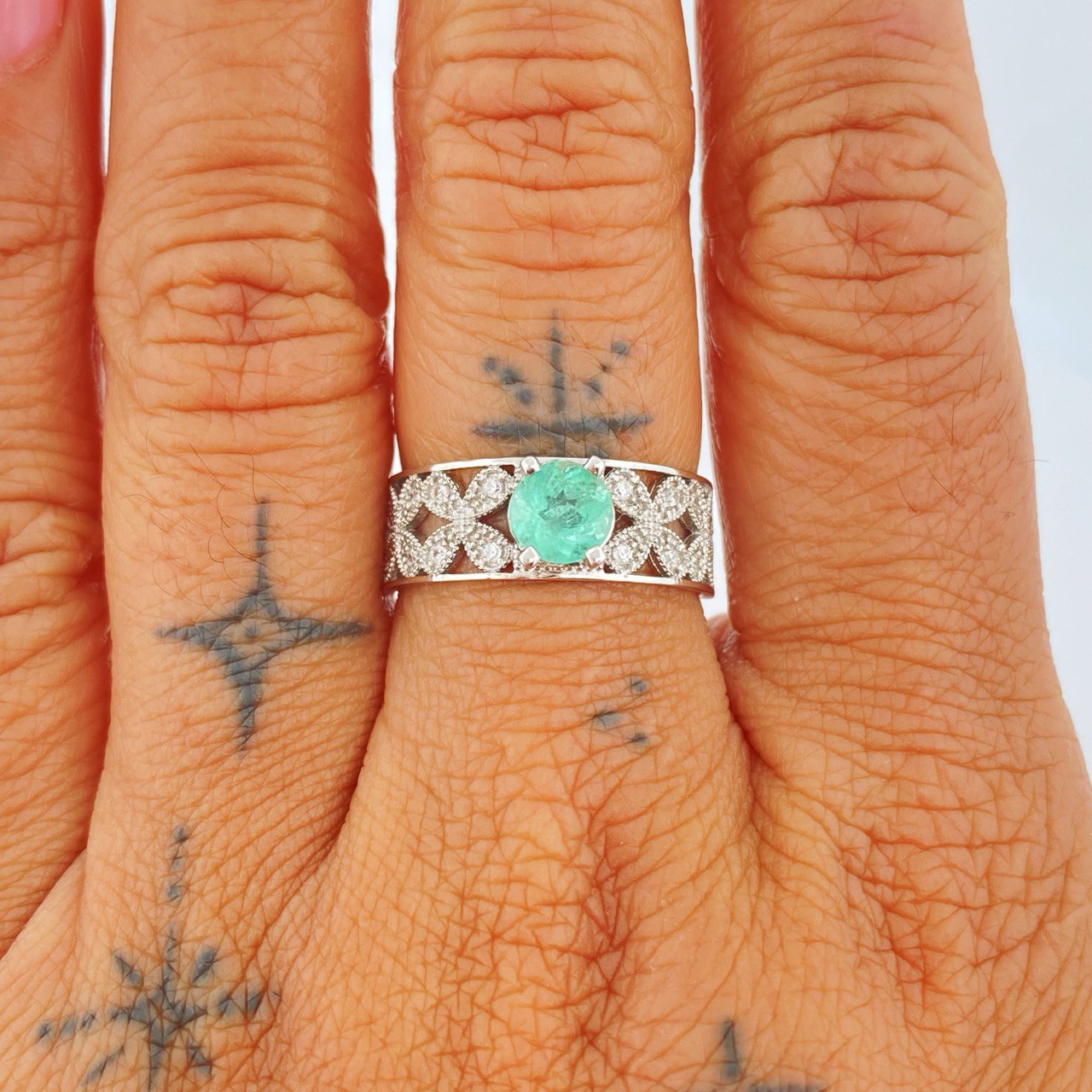 Green Lace Ring 2.75gr / Size 8 1/4 / 950 Sterling Silver+