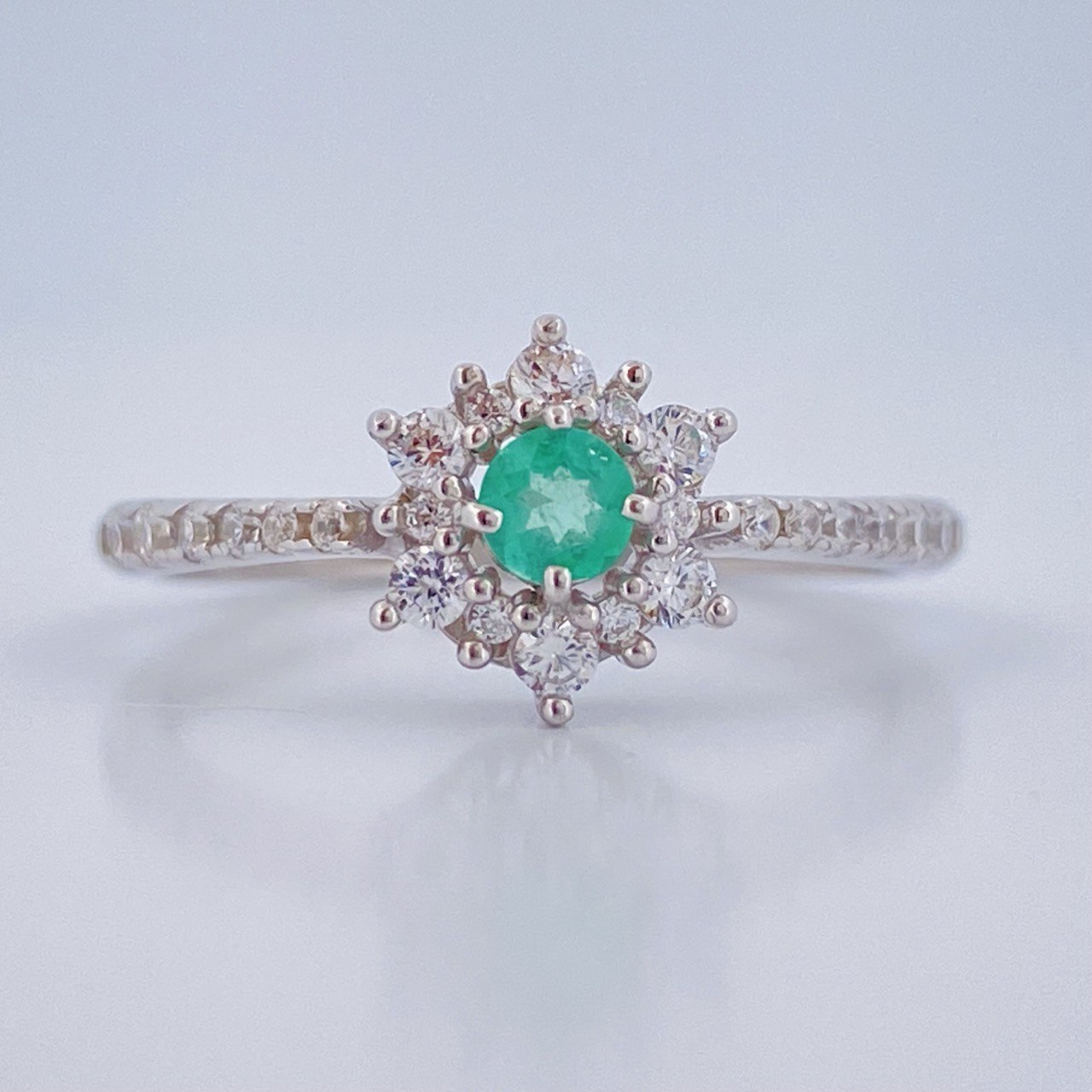 Light Flower Ring 1.6gr / Size 6 1/2 / 950 Sterling Silver +