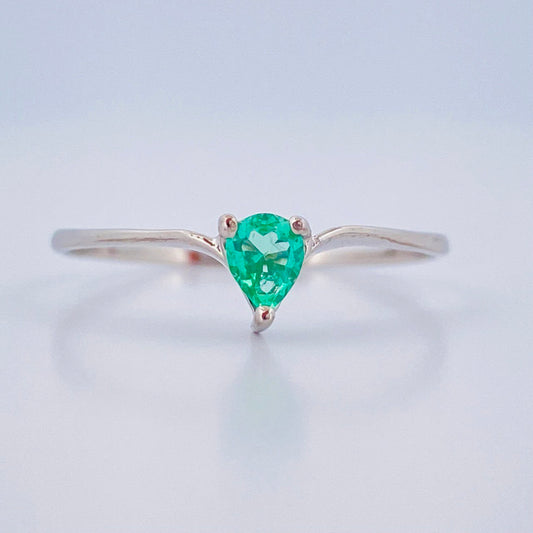 Anillo de Plata Gota  0.6gr / T7 1/2 / Plata Ley 950 +