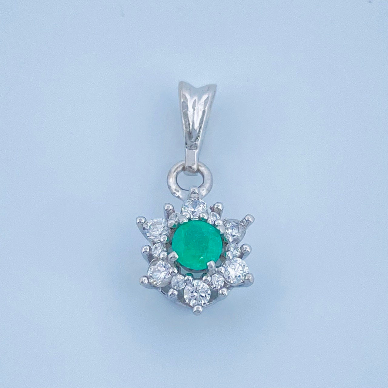 Pendant Glow 0.8gr / 3/4 in / 950 Sterling Silver +