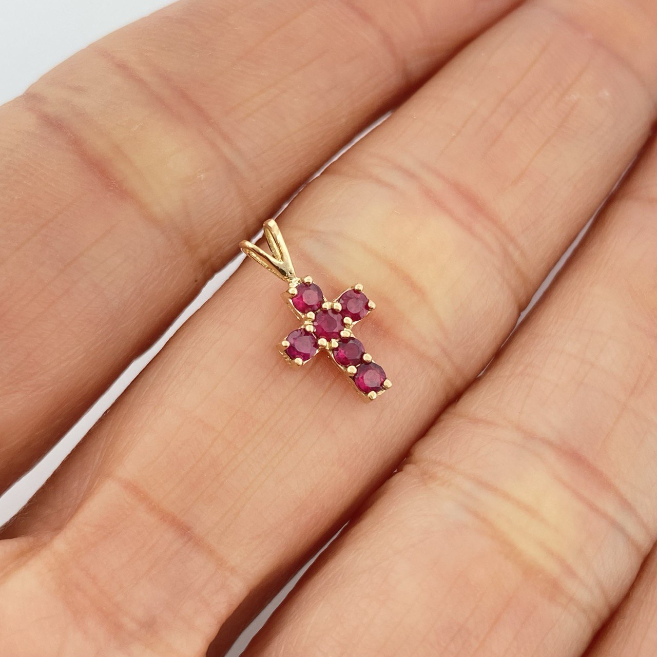 Pendant Jewelry Cross 0.5gr / 1/2 in / 18K Gold +