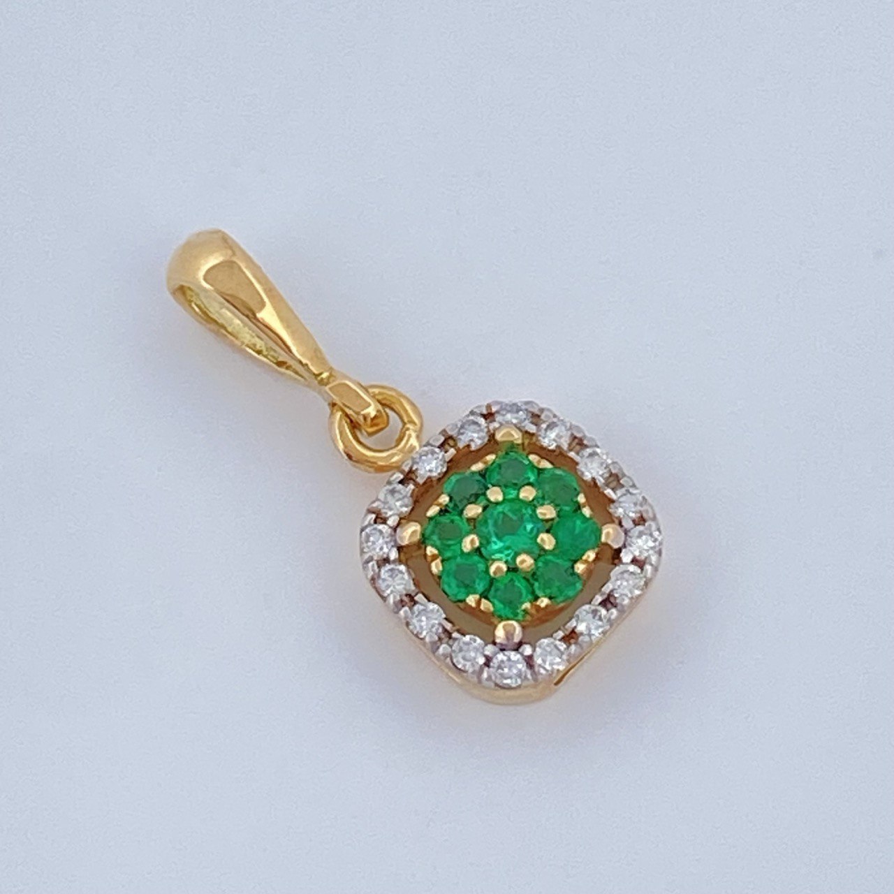 Pendant Imperial Jewel 0.85gr / 3/4 in / 18K Gold +