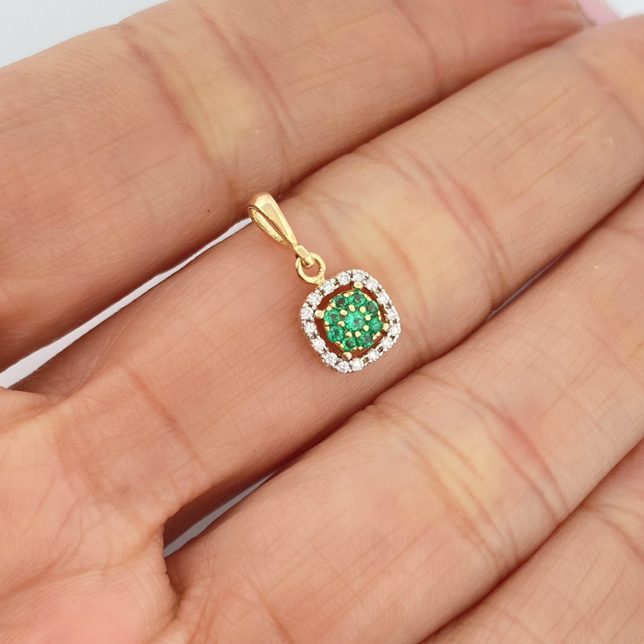 Pendant Imperial Jewel 0.85gr / 3/4 in / 18K Gold +