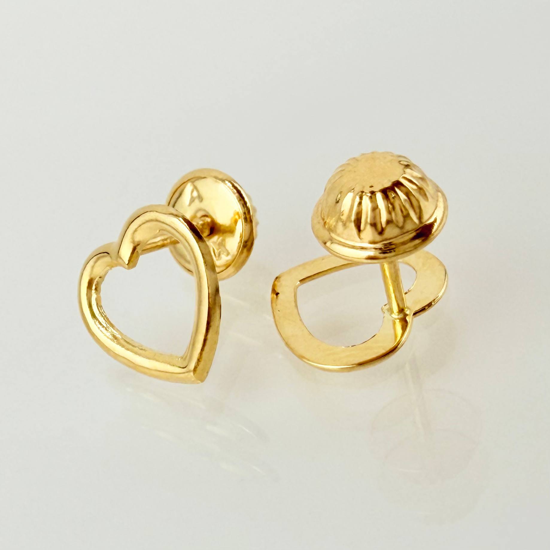 Topos Silueta Corazón 0.65gr / 8mm Oro Amarillo 18K *