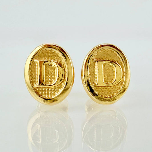 Topos Letra D 0.8gr / 9mm Oro Amarillo 18K *