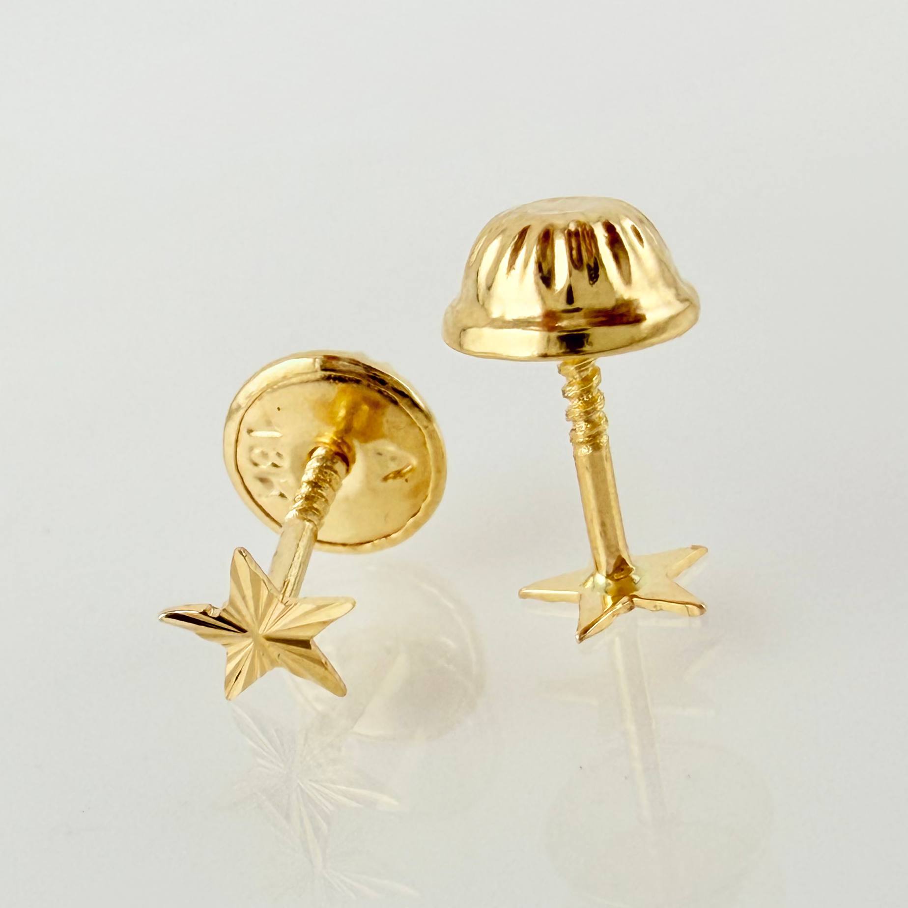 Topos Estrella 0.4gr / 4mm Oro Amarillo 18K *