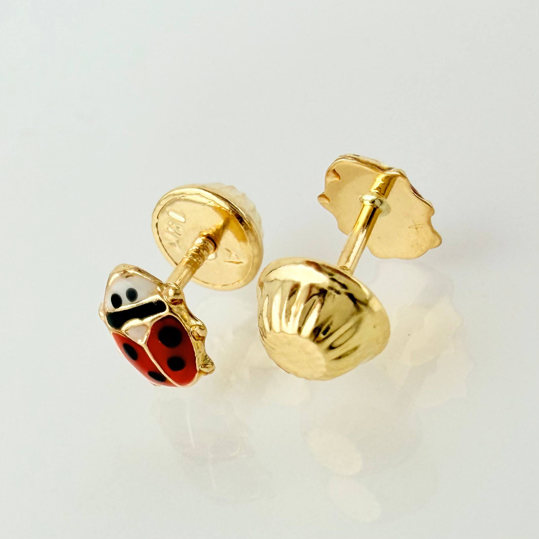 Topos Mariquita 0.55gr / 6mm Oro Amarillo 18K