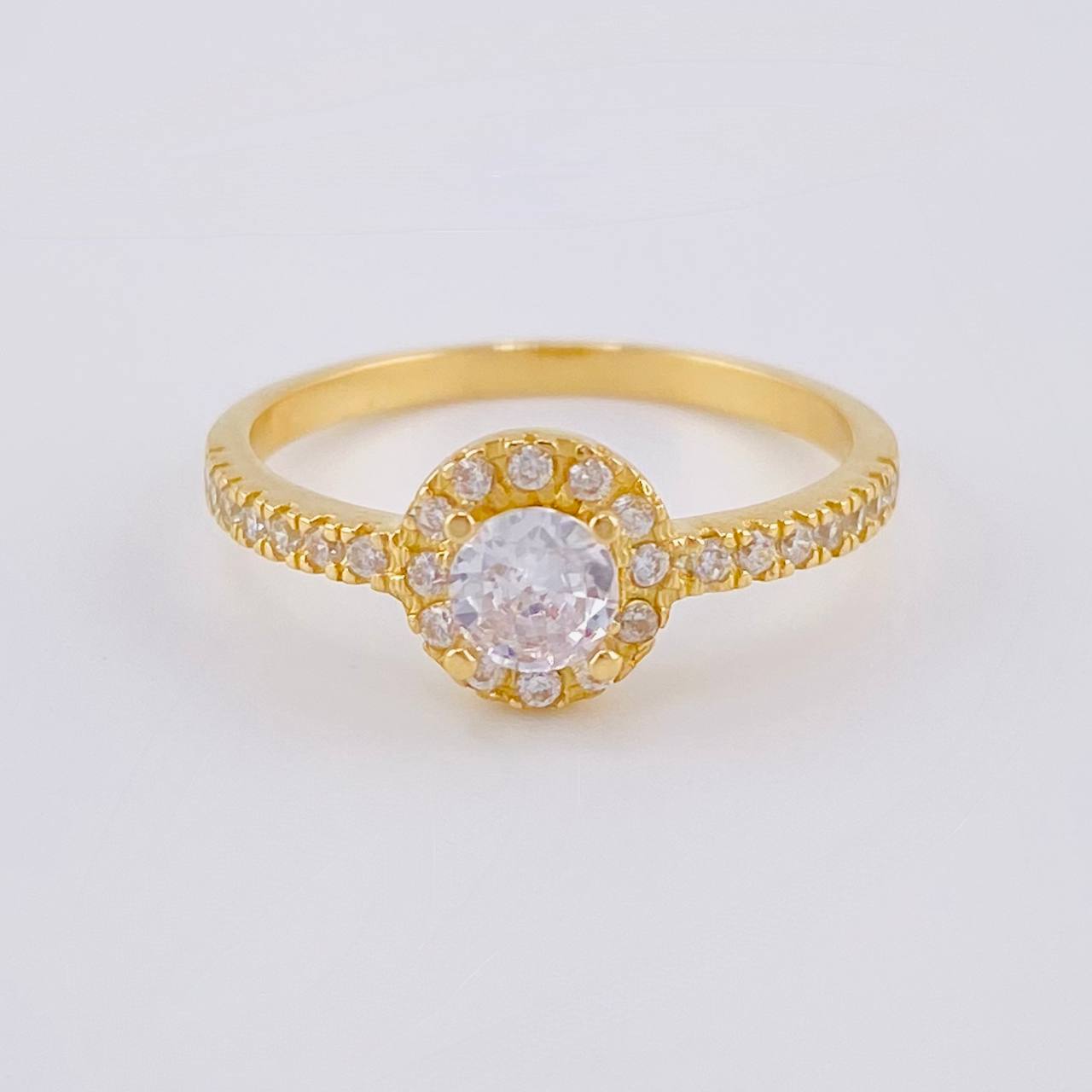 Solitaire Ring Four Prongs 2.55 g / T7 18K Yellow Gold