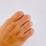 Anillo Cuadro Triqui 0.9 g / T5 1/4 Oro Amarillo 18K