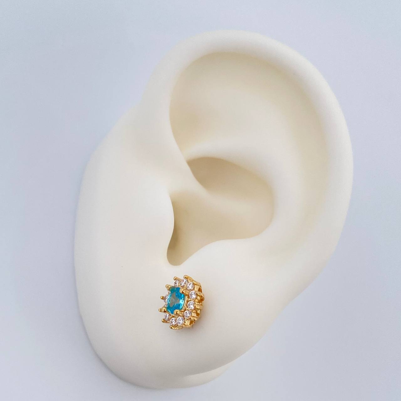 Stud Earrings Halo Circle 2.2gr / 0.9in / 18K Gold +0$