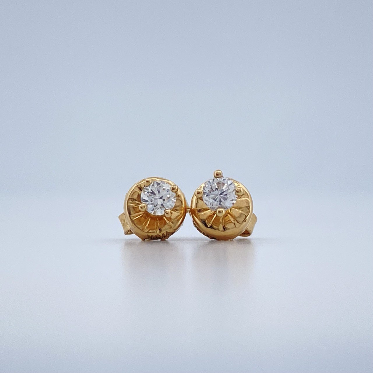 Stud Earrings Four Prongs Diamond 1.15gr / Yellow Gold 18K %