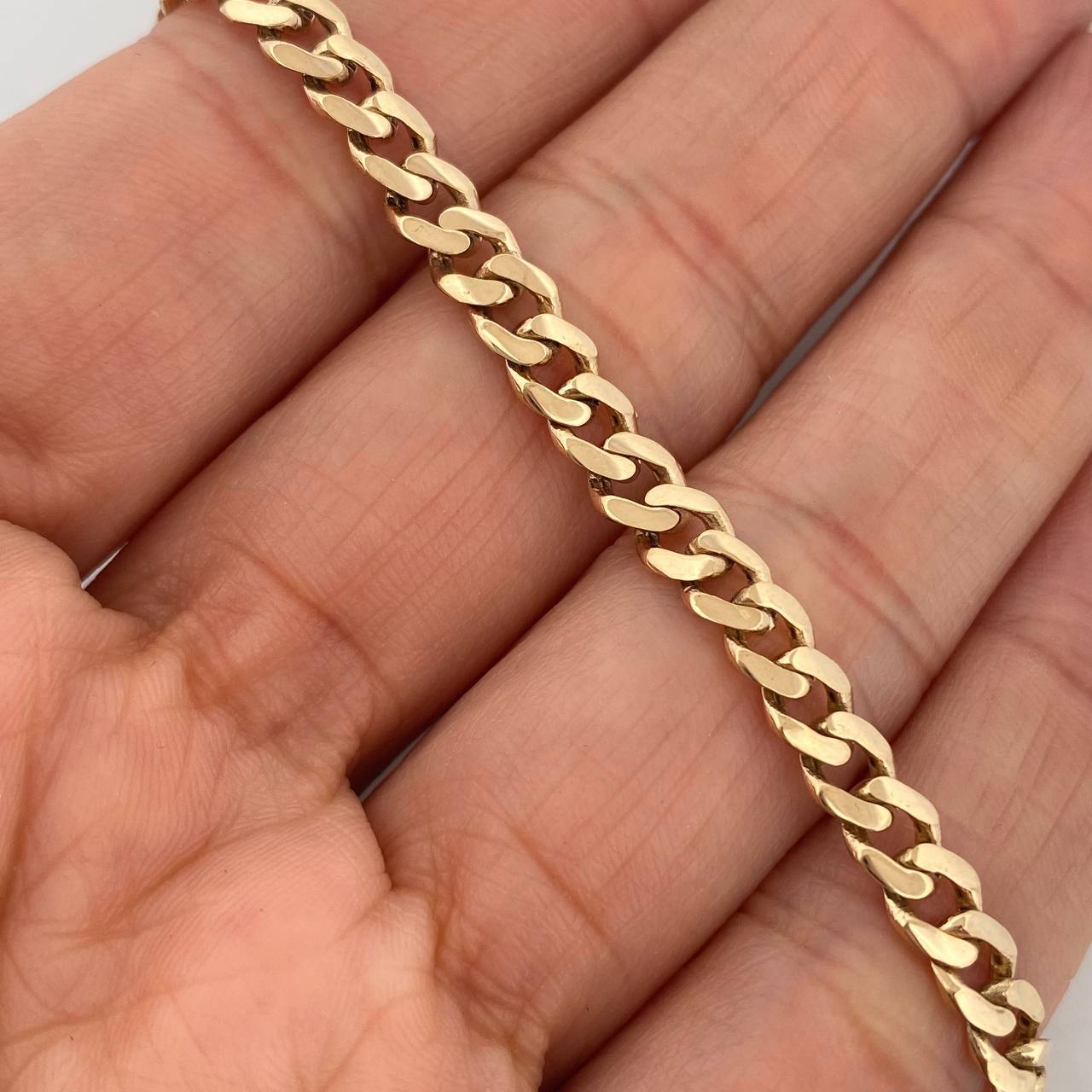 Cuban Links Bracelet 5.05 g / 8 in / 4.8 mm 18K Yellow Gold