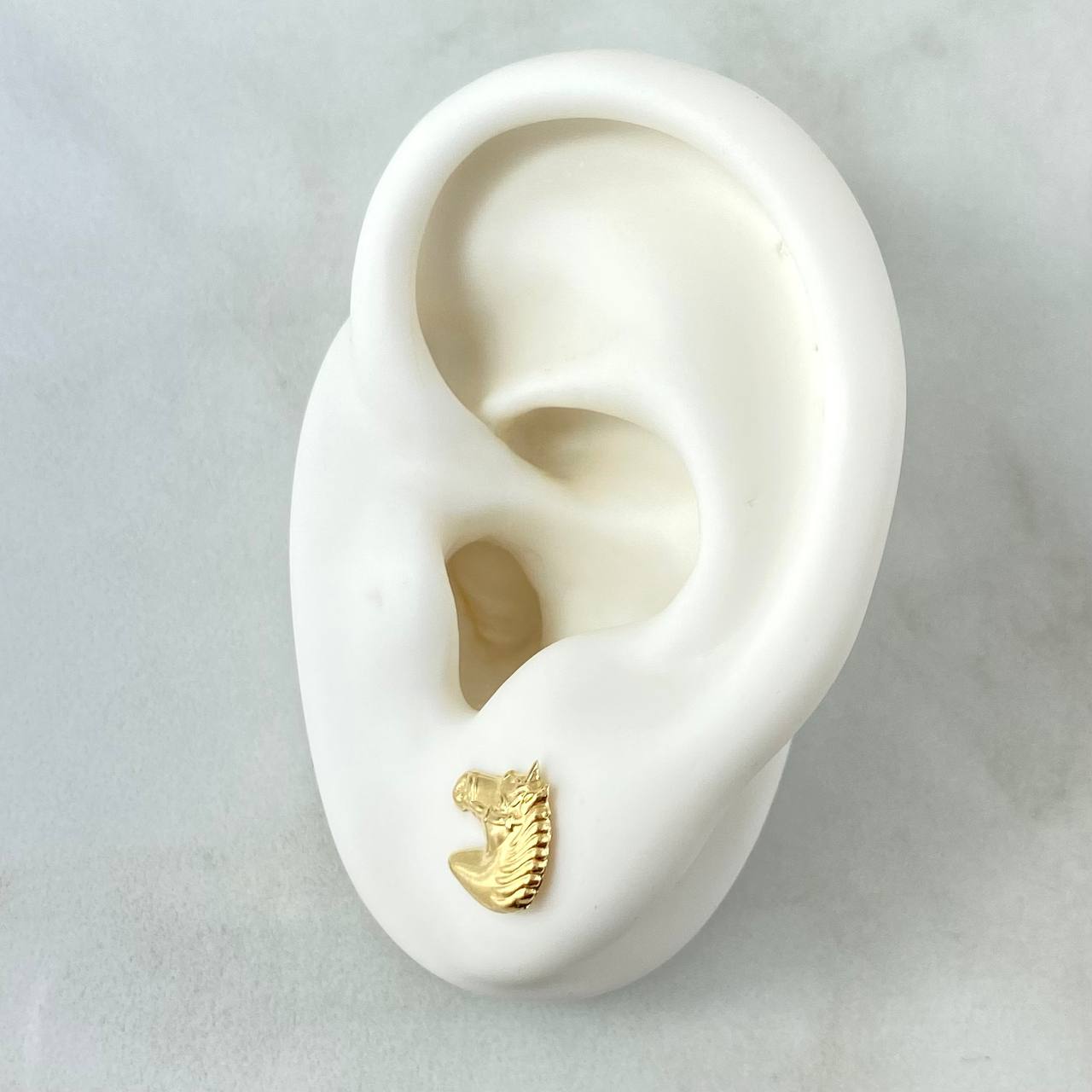 Horse Stud Earrings 0.9gr / 18K Gold ©
