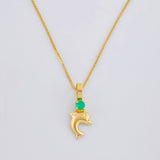 Set Cadena Veneciana + Dije Troquel Delfin Esmeralda 3 Pts / 1.05 g / 17 3/4 in Oro Amarillo 18K