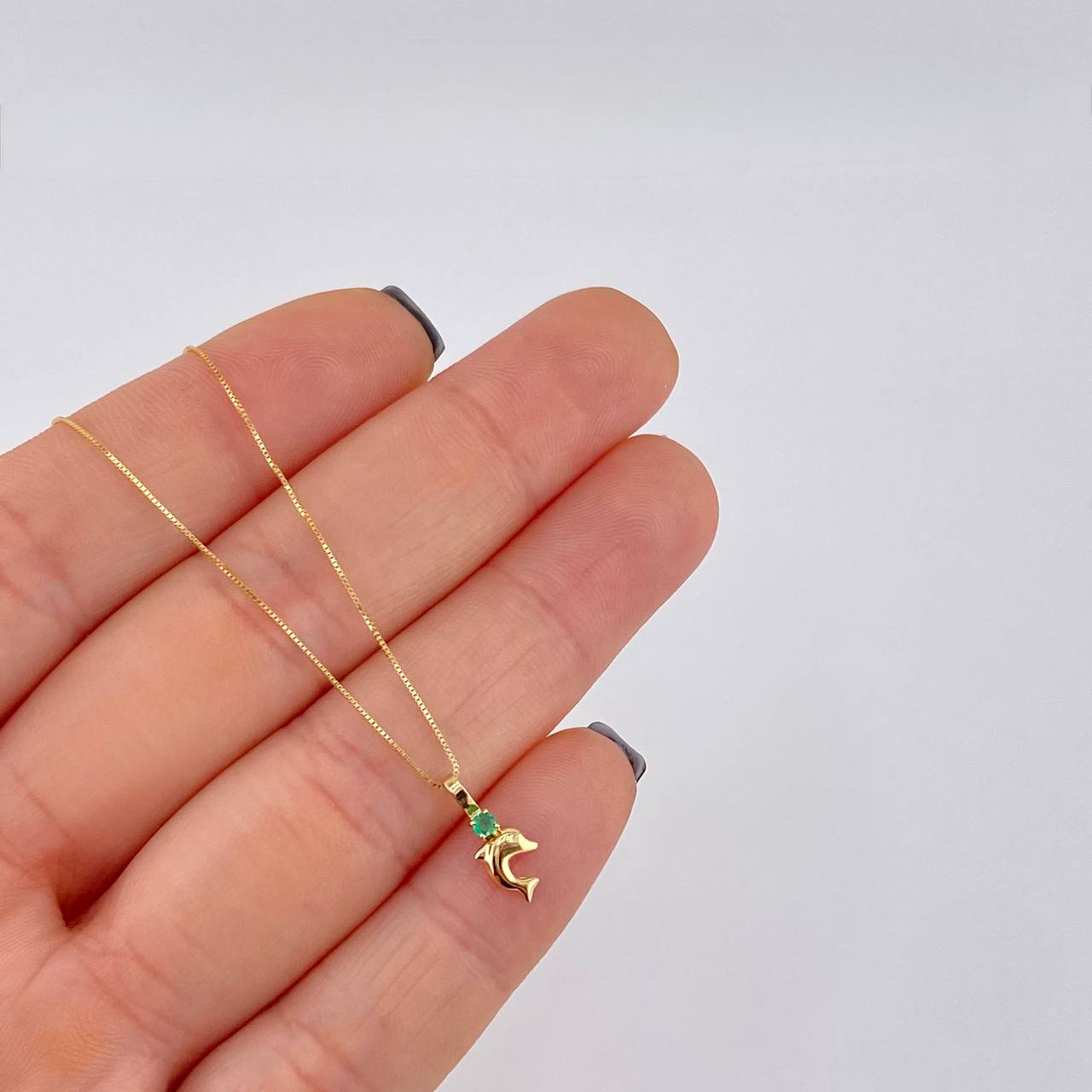 Set Cadena Veneciana + Dije Troquel Delfin Esmeralda 3 Pts / 1.05 g / 17 3/4 in Oro Amarillo 18K