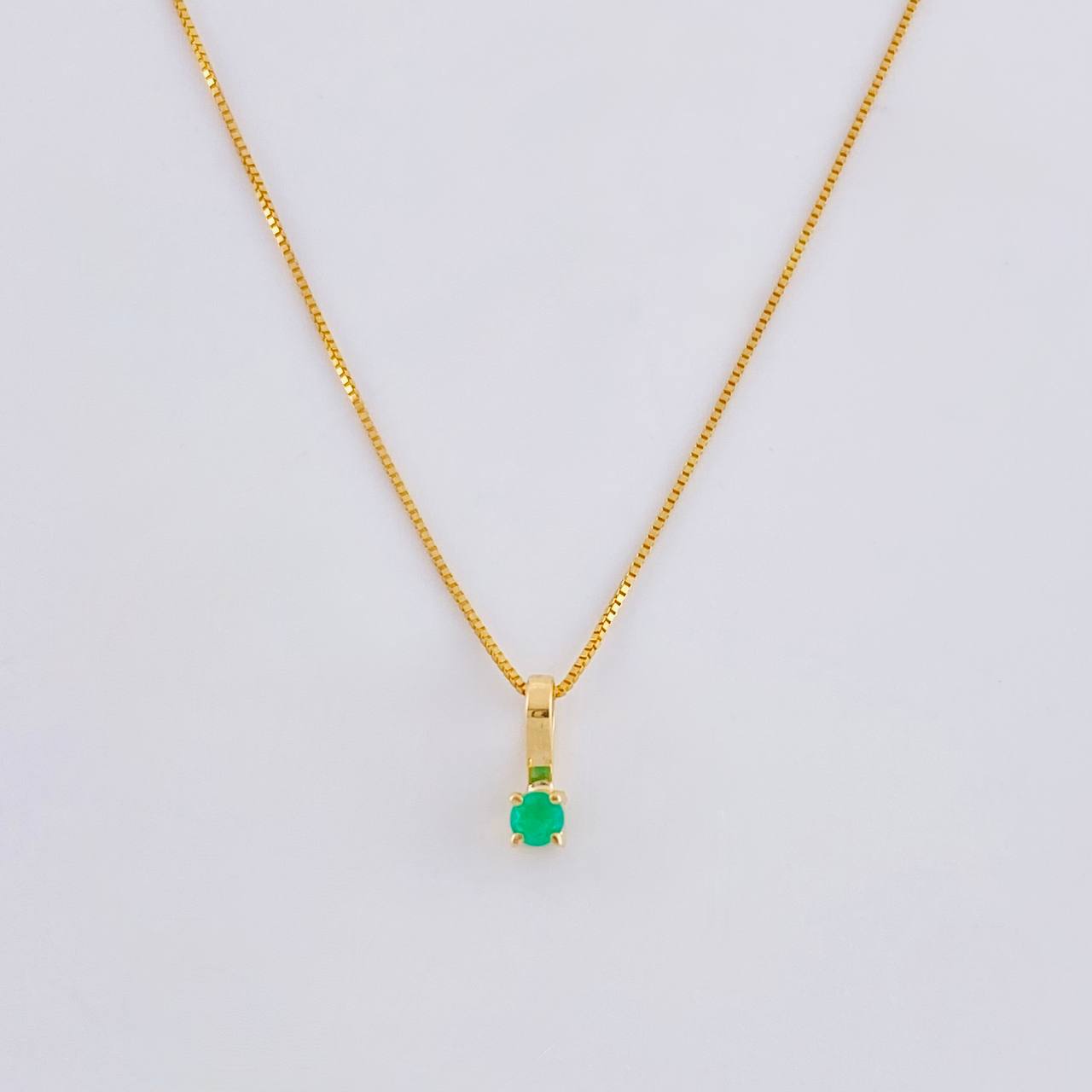 Set Cadena Veneciana + Dije Sencillo Redondo Esmeralda 3 Pts / 0.95 g / 17 3/4 in Oro Amarillo 18K