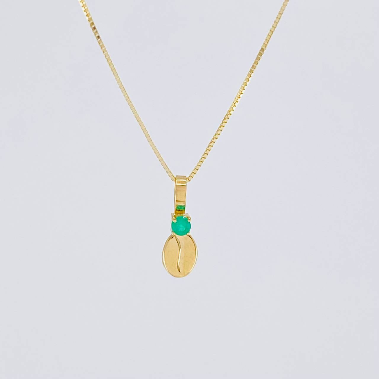 Set Cadena Veneciana + Dije Grano Cafe Esmeralda 3 Pts / 1 g / 17 3/4 in Oro Amarillo 18K