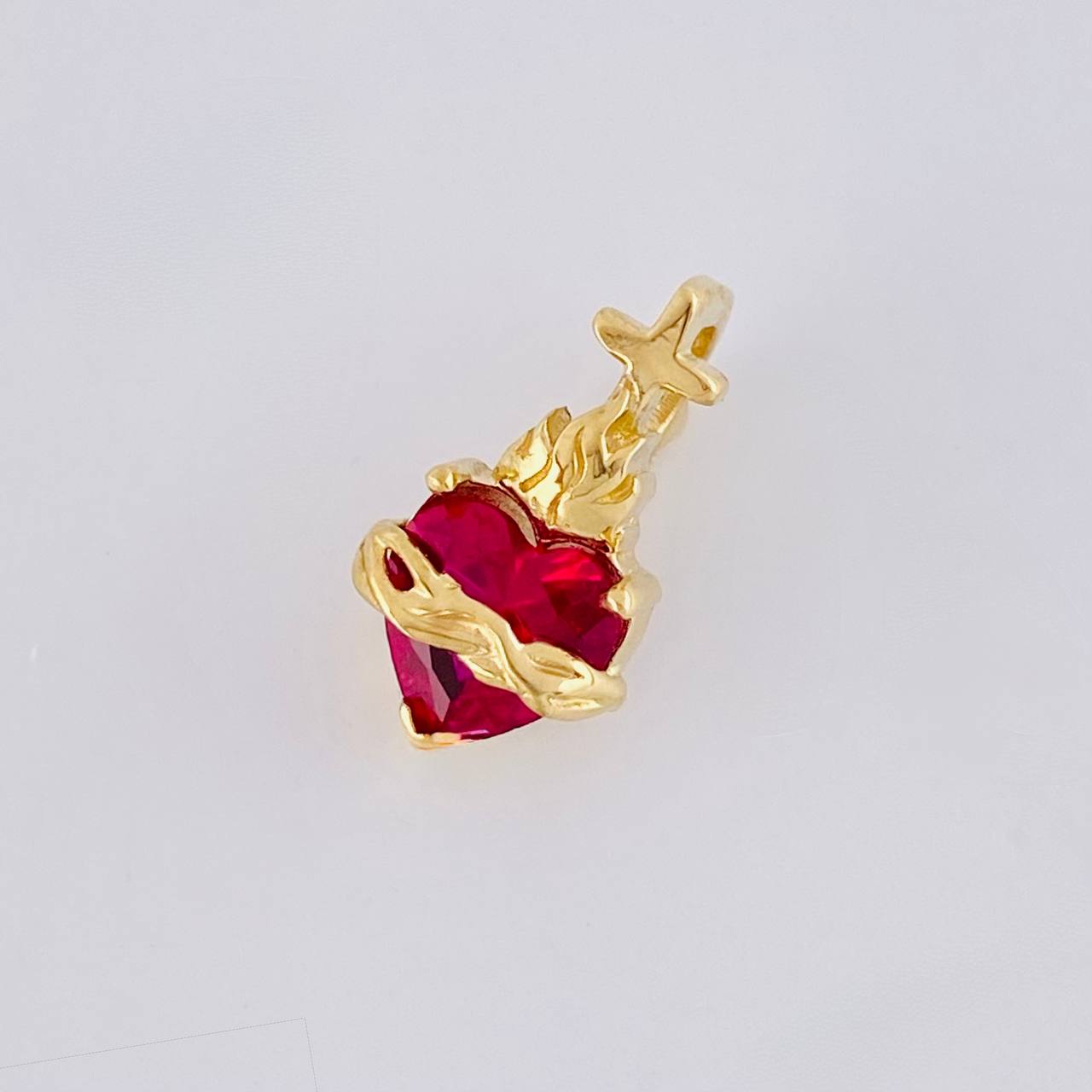 Sacred Heart of Jesus Pendant 1.25g / 1/2 in 18K Yellow Gold