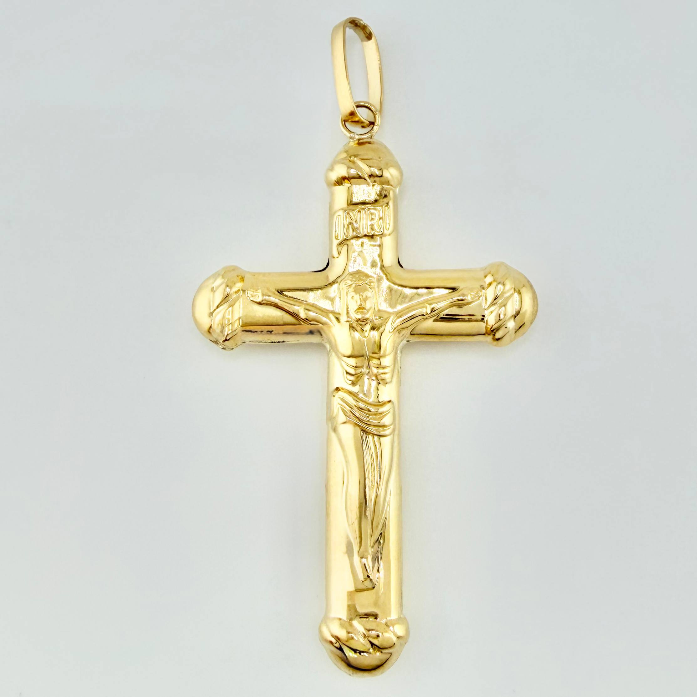 Dije Cruz Cristo 3.05gr / 2 1/4 in / Oro Amarillo 18K *