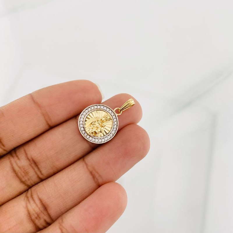 Pendant Virgin of Carmen Medal 2.75g / 3/4 in Two-Tone Yellow White Gold 18K