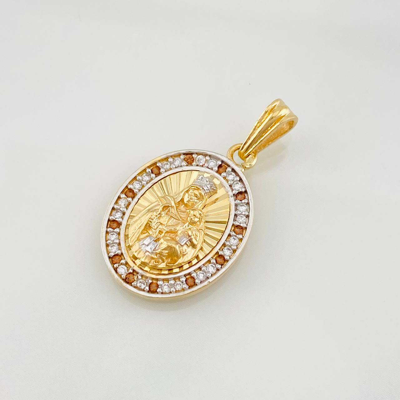 Dije Medalla Virgen del Carmen 3.05g / 1 in Dos Oros Amarillo Blanco 18K