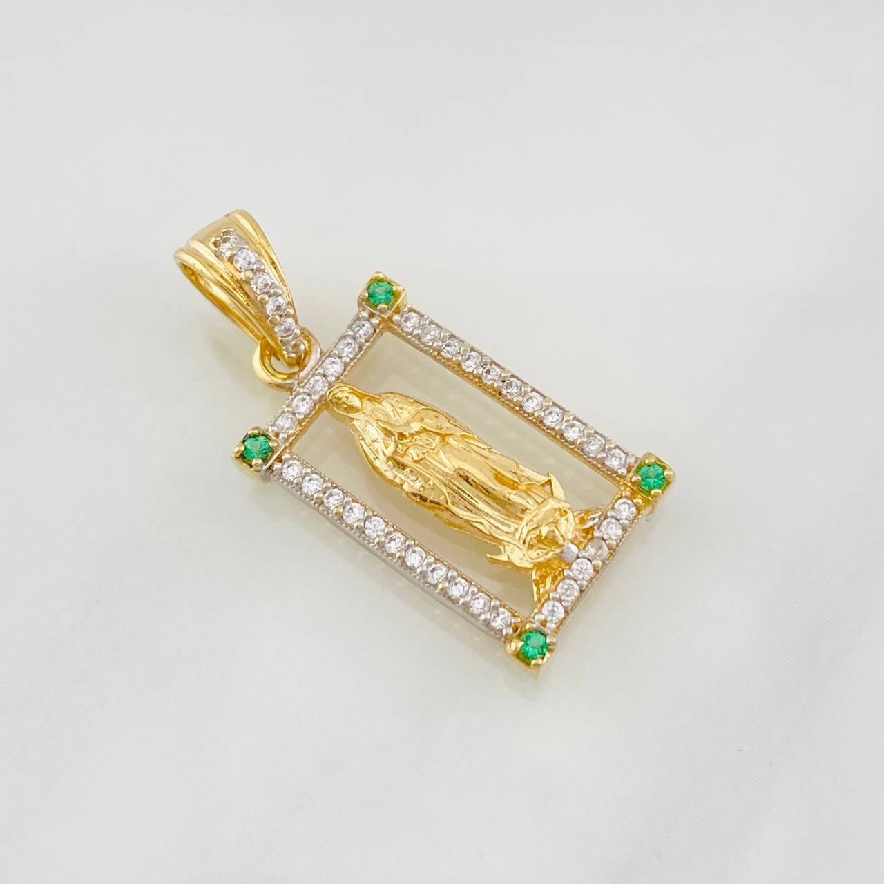 Dije Virgen Guadalupe 2.25g / 1 in Dos Oros Amarillo Blanco 18K