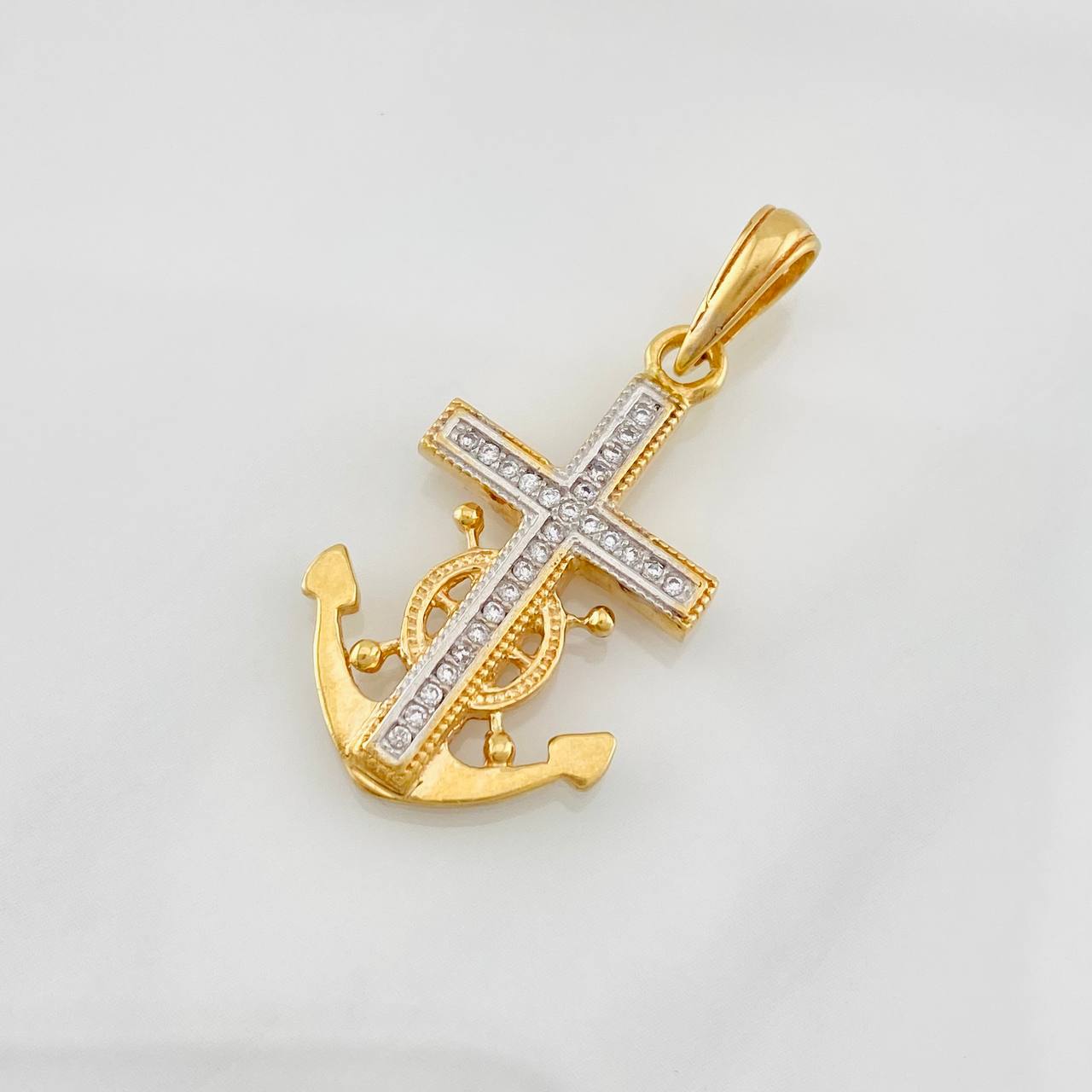 Dije Cruz Alta Mar 3g / 1 1/4 in Dos Oros Amarillo Blanco 18K