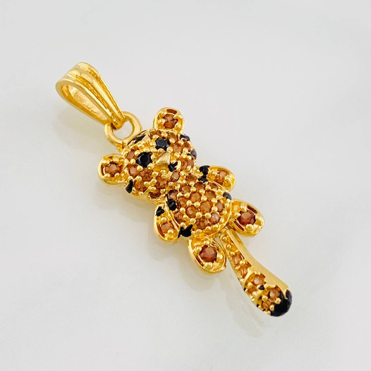 Dije Tigre 1.95g / 1 1/4 in Oro Amarillo 18K