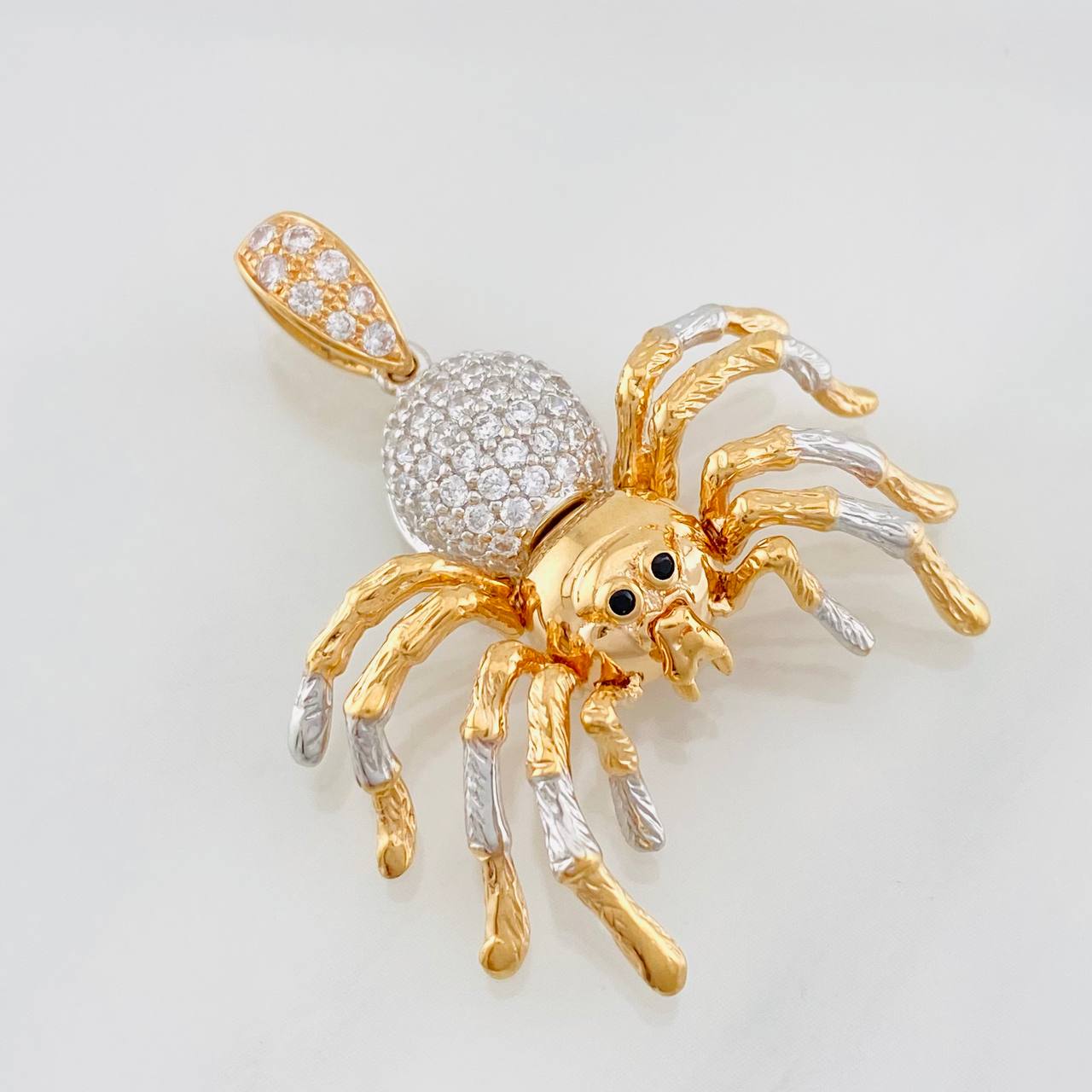 Dije Araña 4.9g / 1 1/4 in Dos Oros Blanco Rosa 18K