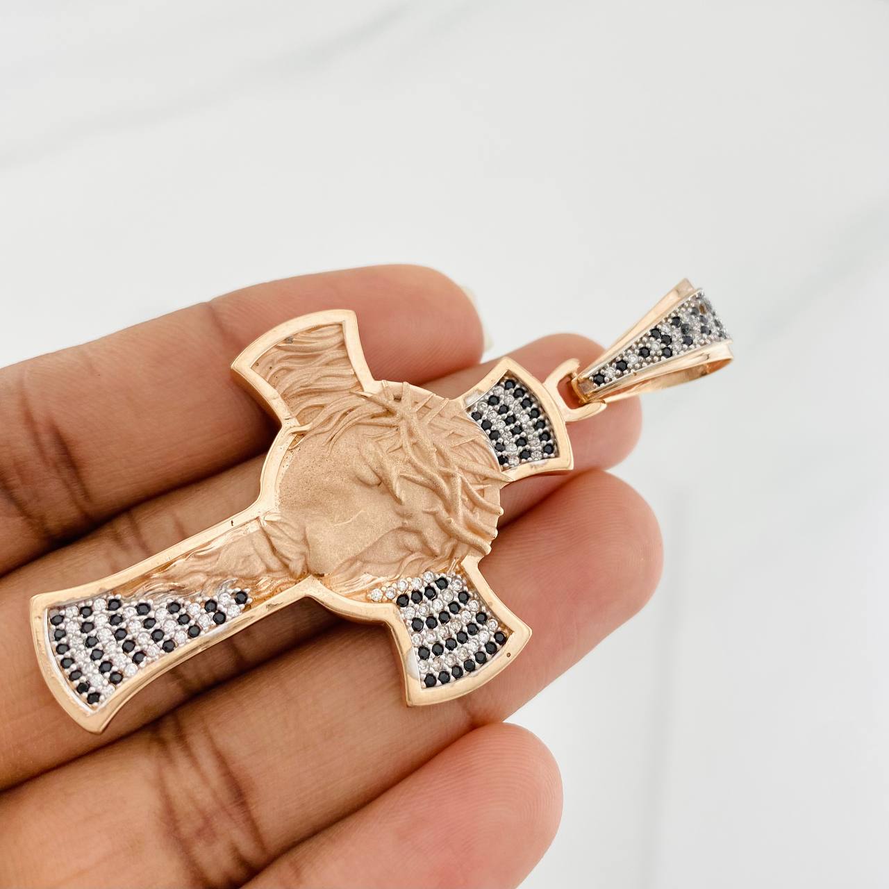 Dije Cruz Cristo 14.8g / 2 1/2 in Dos Oros Blanco Rosa 18K