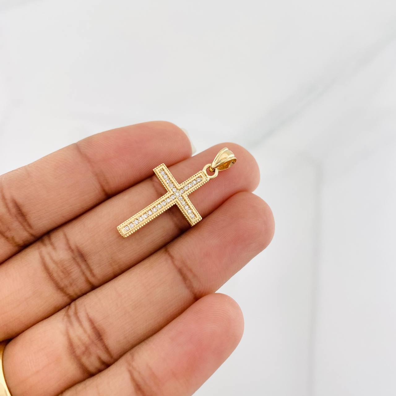 Dije Cruz 2.35g / 1 1/4 in Oro Amarillo 18K