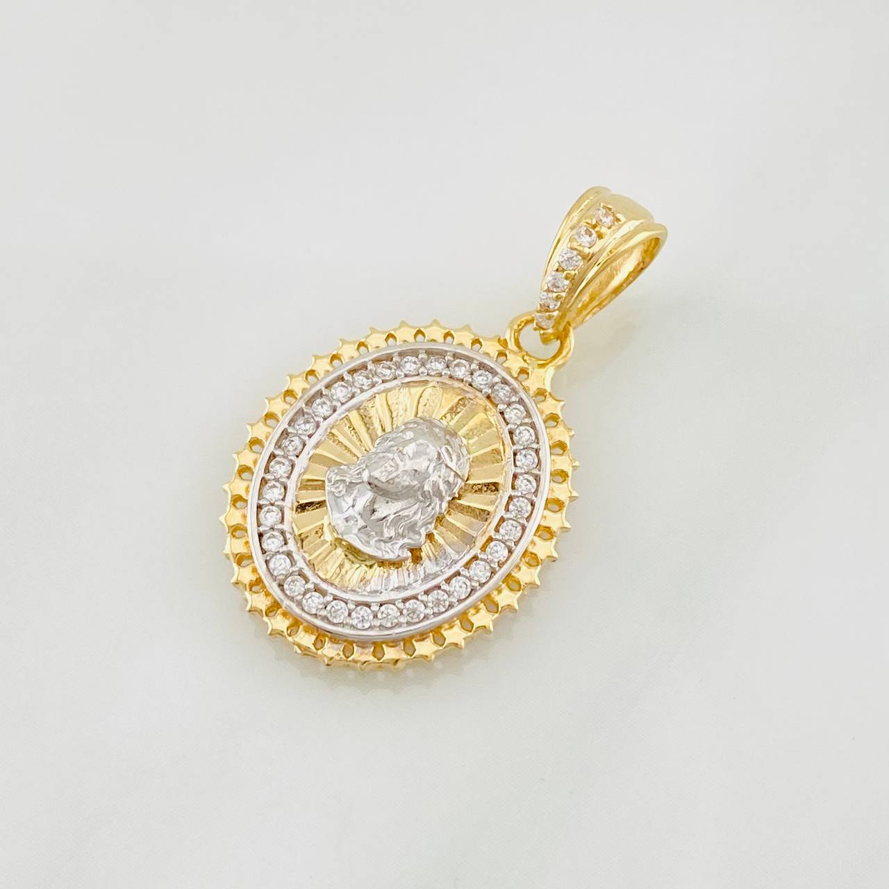 Dije Medalla Rostro Cristo 2.8g / 1 in Dos Oros Amarillo Blanco 18K