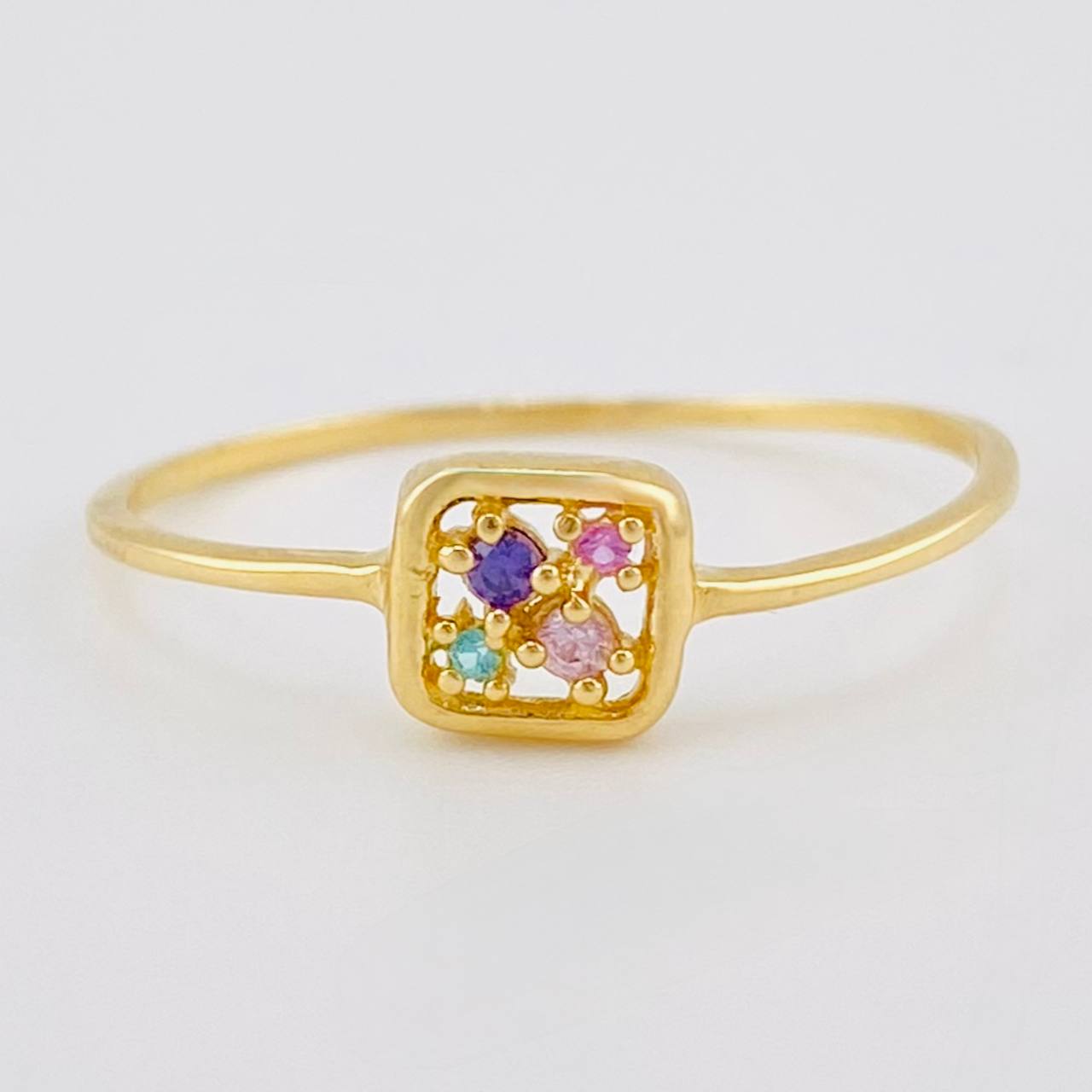 Triqui Frame Ring 0.95 g / T8 18K Yellow Gold