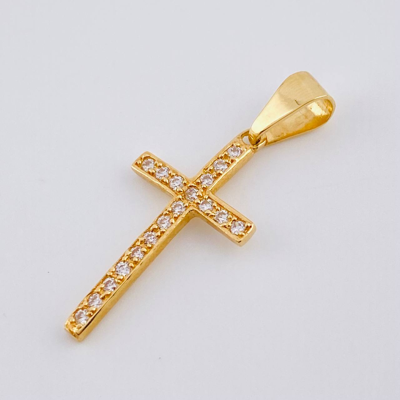 Dije Cruz Tupida 1.75 g / 1 1/4 in Oro Amarillo 18K