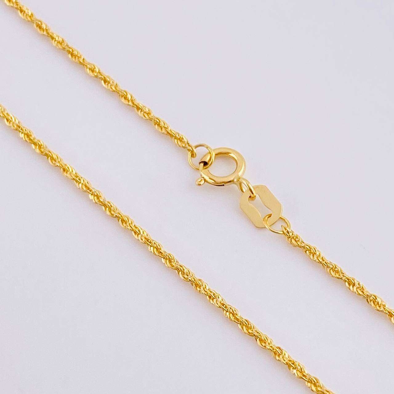 Rope Chain 0.9 g / 17 1/2 in / 1.2 mm 18K Yellow Gold