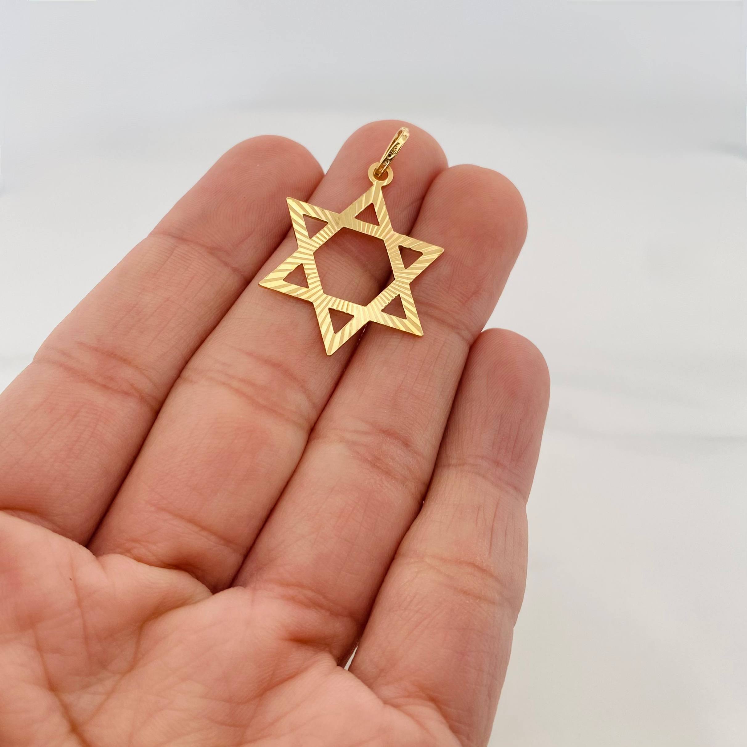 Dije Estrella de david 2g / 1 1/2 in Oro Amarillo 18K