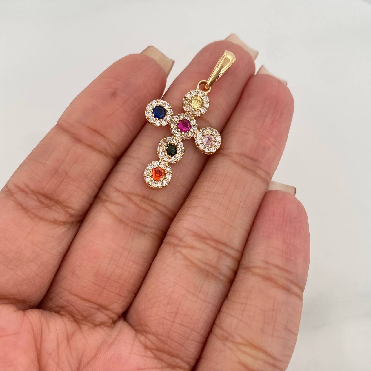 Dije Cruz Tupida 2.35 g / 1 1/2 in Oro Amarillo 18K